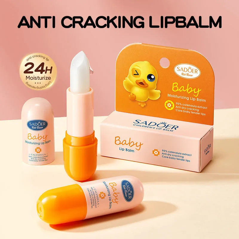Anti-chapped moisturising lipstick stick in a twist-up tube with hyaluronic acid and vitamin E.