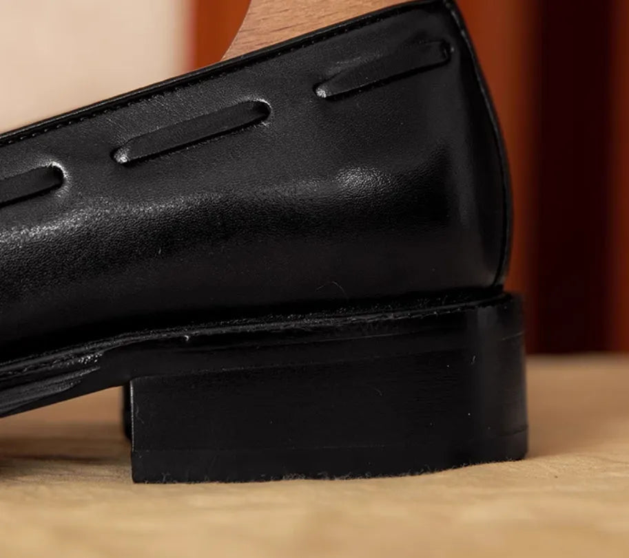 Men's genuine leather British-style loafers with fringed detailing in black and coffee colours