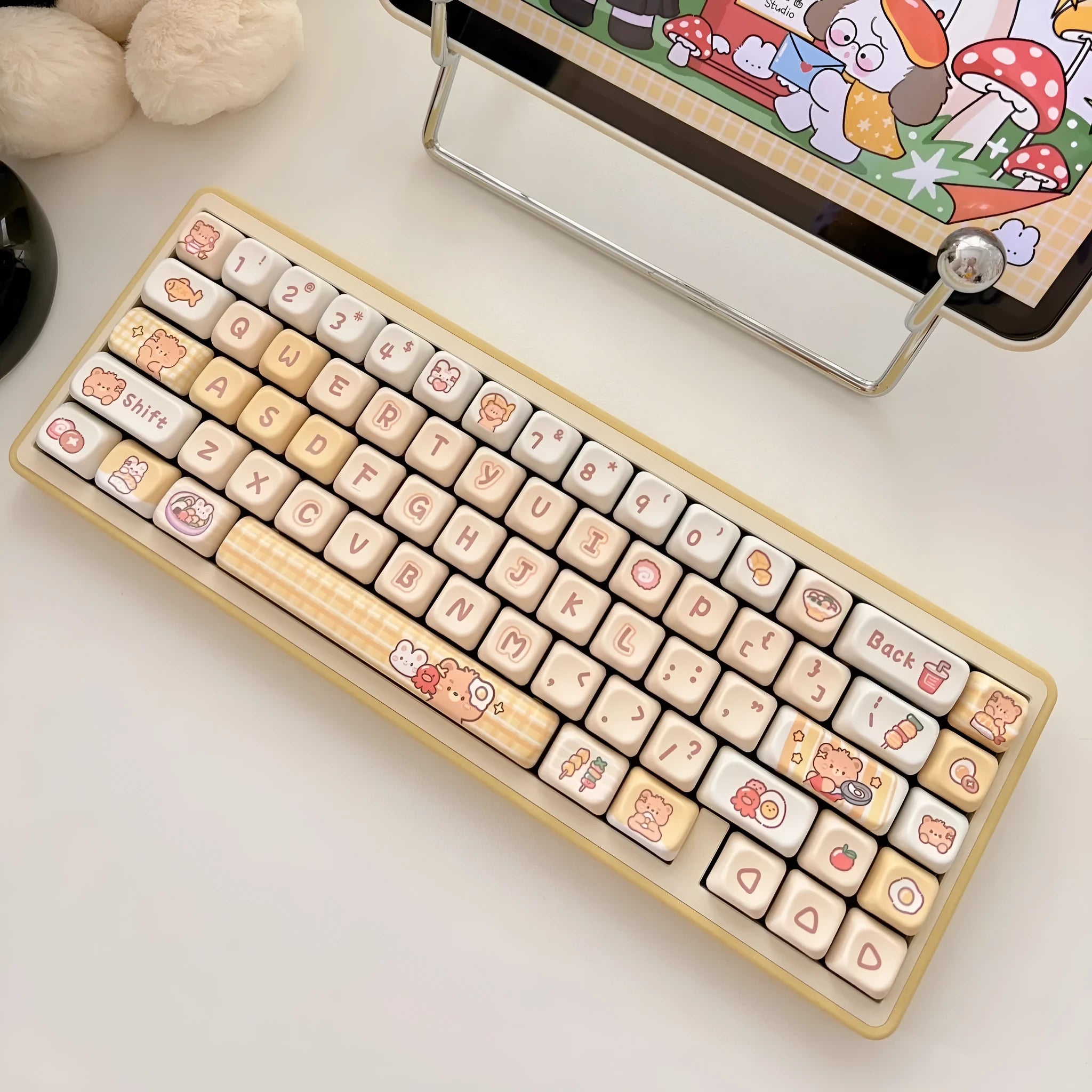 Rabbit Bear Restaurant themed mechanical keyboard keycap set showing 140 PBT plastic keycaps with colourful designs.