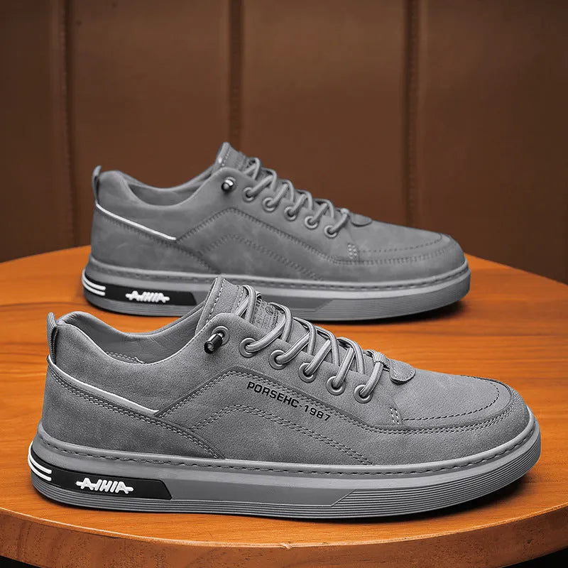 Men's casual work shoes with non-slip rubber sole in black colour showing round toe design