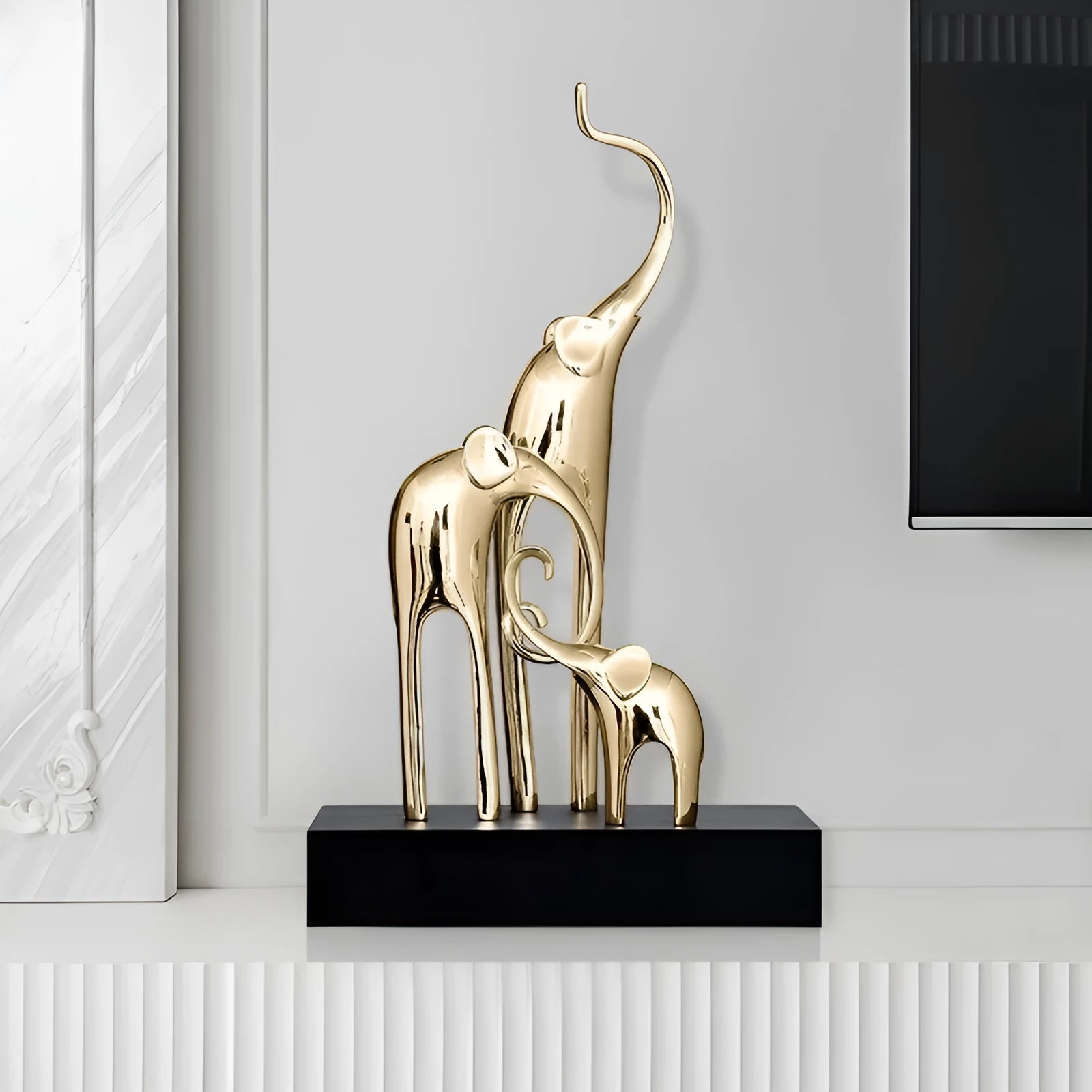 21cm European style elephant decorative ornament in resin and plastic with four colour finish options
