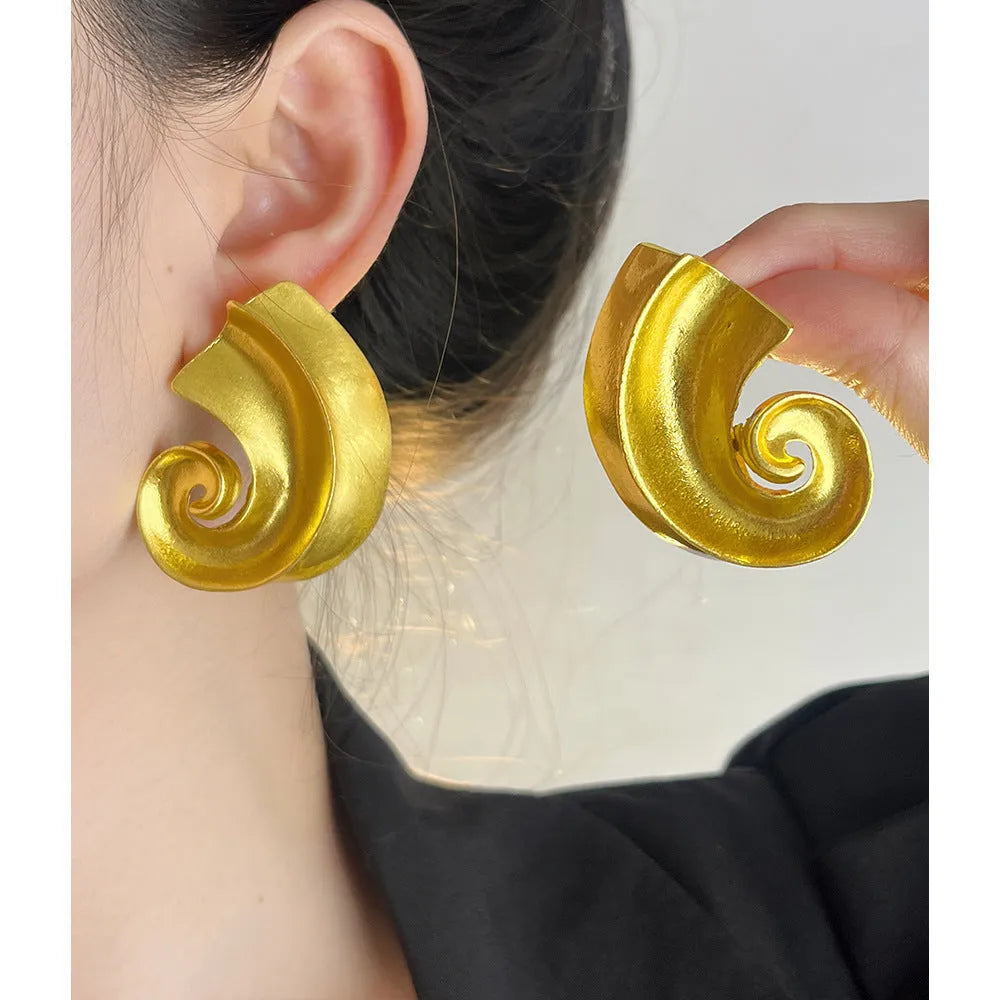 Geometric retro ear studs in gold and silver colours, 5cm alloy earrings