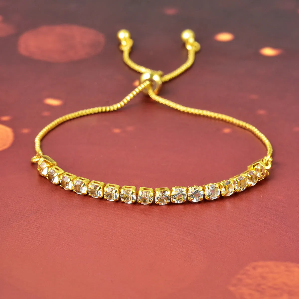 Metal micro-studded claw chain simple bracelet in electroplated finish, unisex design