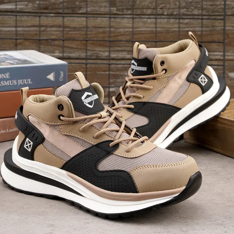 Closed toe construction safety shoes with steel toe cap and lace-up closure in black colour