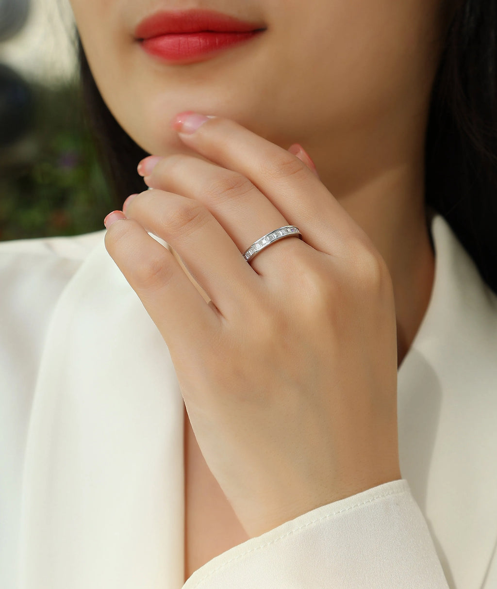 Wedding ring set with moissanite stone S925 silver platinum plating gift box sizes 5-9