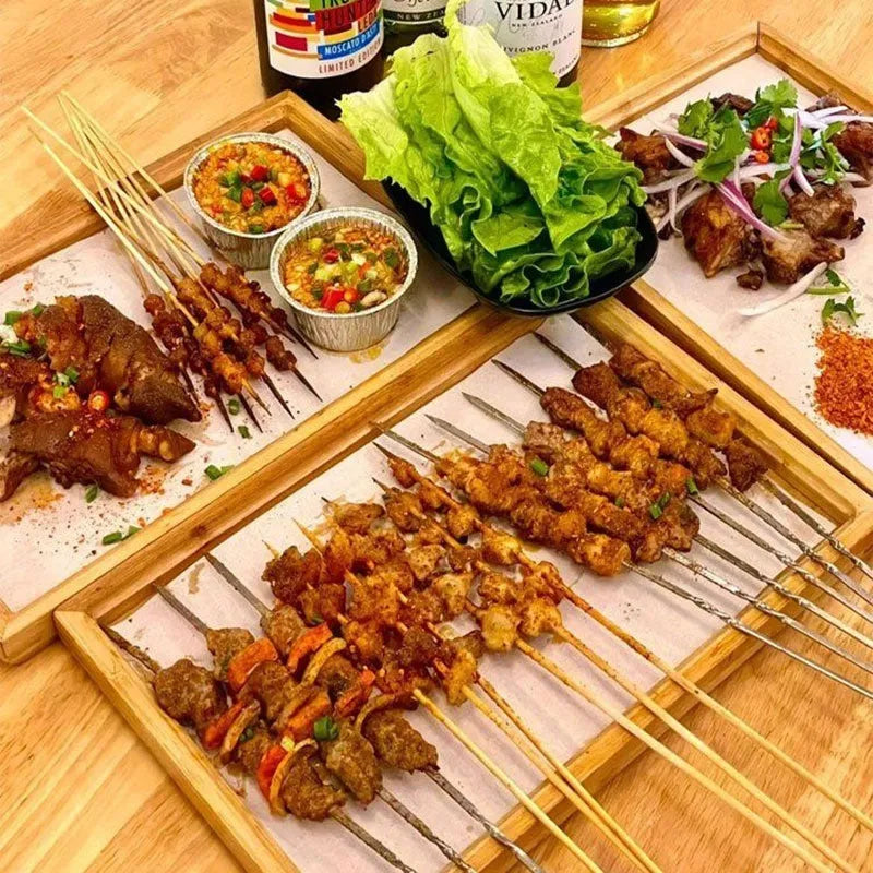 Square brown bamboo serving tray with solid pastoral design for hotel and coffee shop dining