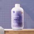 500ml bottle of antibacterial pet shower gel with olive oil and shea butter for dogs and cats.