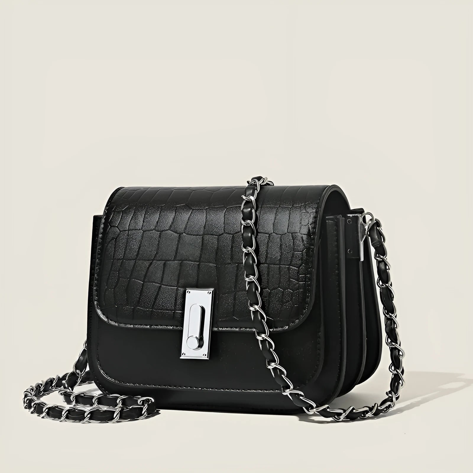 Soft PU women's chain shoulder bag in horizontal square design with sandwich pockets