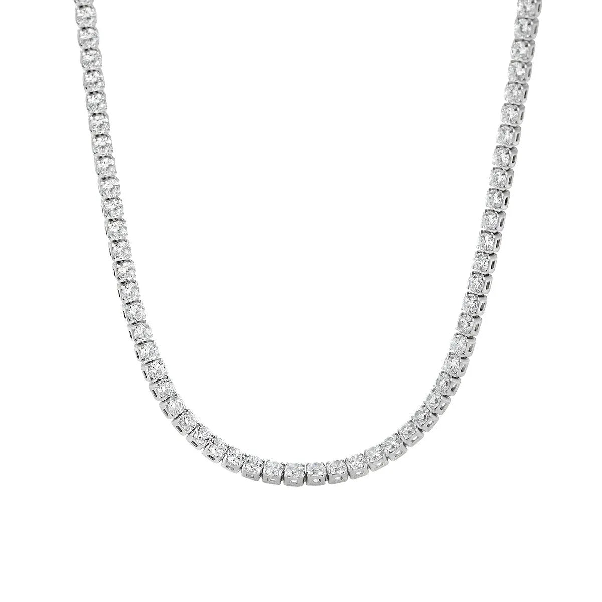 Women's sterling silver necklace with circular pendant and diamond-cut treatment on 925 silver chain