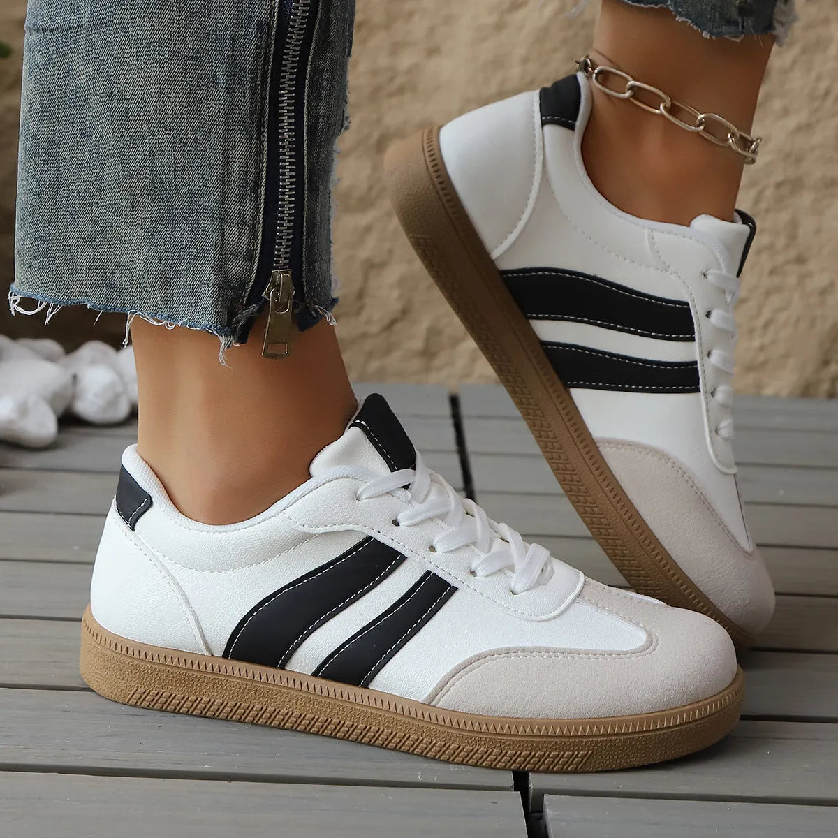 Women's casual all-matching sneakers in khaki with round head flat heel artificial PU upper