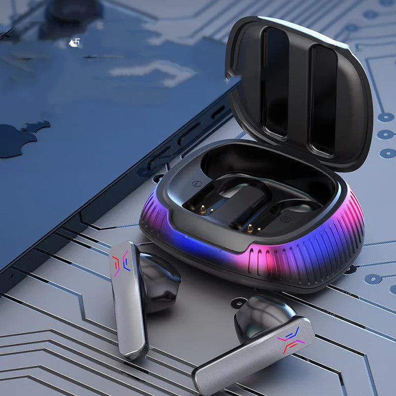 Hall Flashing black and white wireless in-ear gaming headsets with Type-C cable
