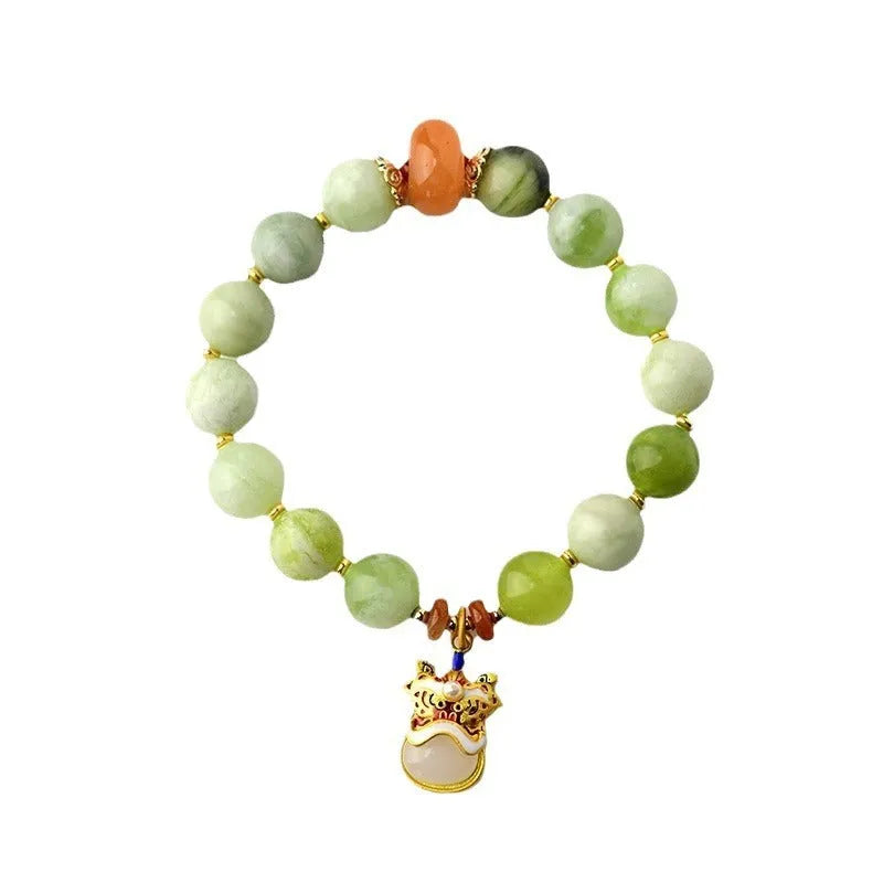 Green milk-in-water Xingshi jade pendant bracelet with geometric shape and retro style