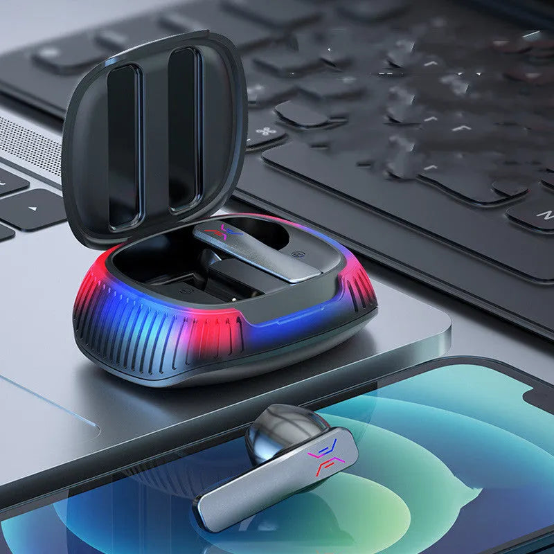 Hall Flashing black and white wireless in-ear gaming headsets with Type-C cable