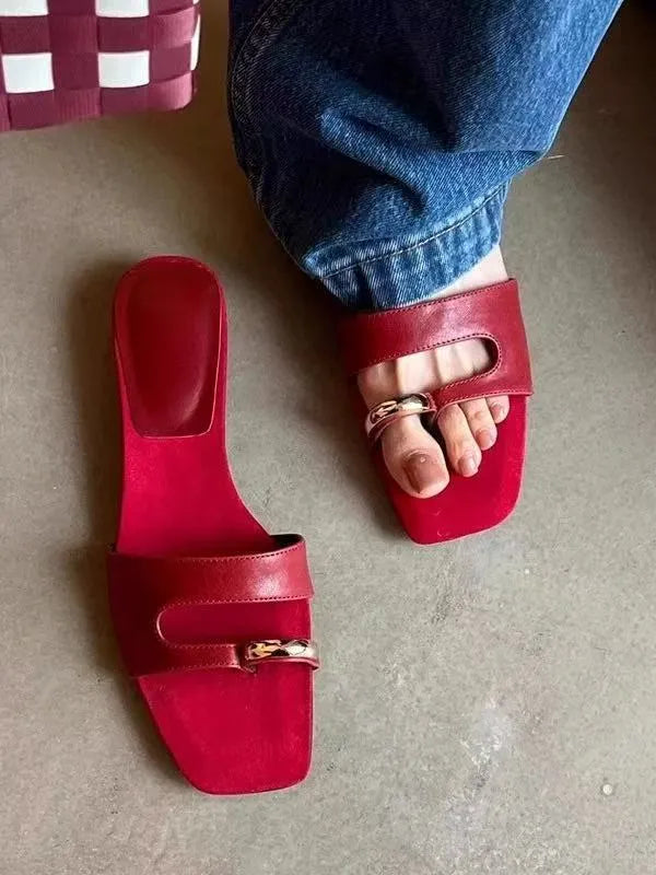 Plus size square head outdoor slippers in leather and rubber, shown in black colour.